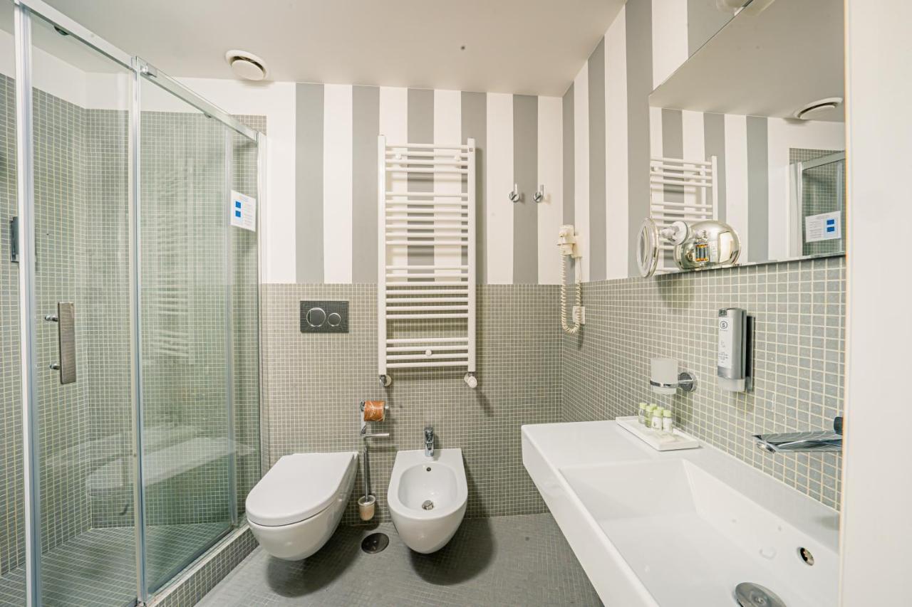 Capitals Luxury River Hotel Рим Екстериор снимка